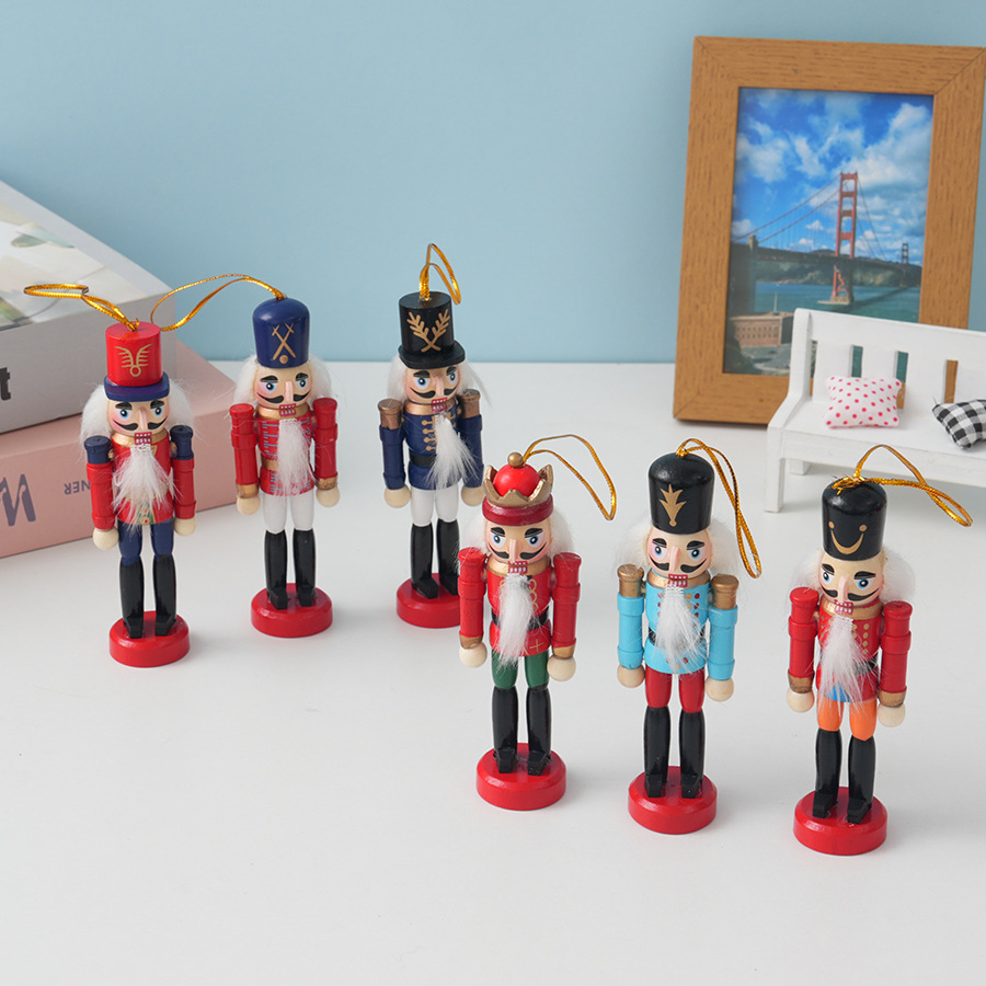 Nutcracker Figurine - 6 buah Gantungan Kayu Prajurit Nutcracker